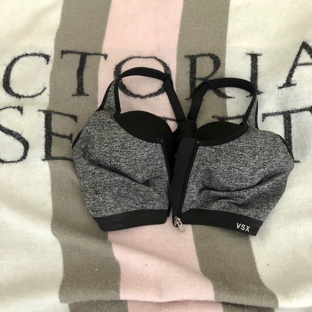 Victoria Secret sports Bra